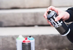 В Москве мужчине разорвало задний проход газовым баллончиком