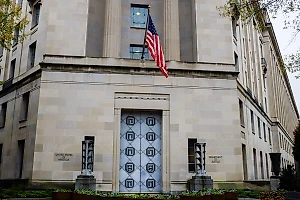 США не дадут денег Грузии из-за закона об иноагентах