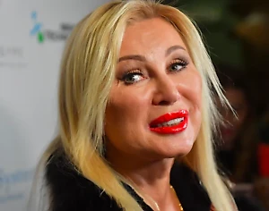 Как здорово, что у нас в России есть такие светлые замечательные праздники, как День семьи, верности, любви в честь святых Петра и Февронии. Я от всей души поздравляю всех с этим замечательным праздником. Храните любовь, храните верность — и прибудет вам счастье!