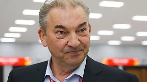 Третьяк рассказал, в какой стране сборная России по хоккею может сразиться с Канадой