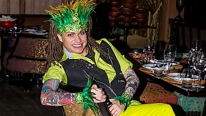 Гогена Солнцева избил любовник жены, выбив зубы за 2 млн рублей