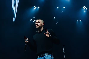 У рэпера Macan, чьё выступление стоит почти ₽8 млн, нашли долг перед налоговой