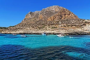 Дочь британского миллионера Линча пропала вместе с ним после крушения яхты в Италии