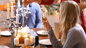 Российская молодёжь стала меньше пить ради успеха