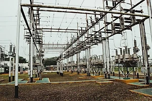 Премьер Украины сообщил об ударах возмездия «Кинжалами» и крылатыми ракетами в 15 областях