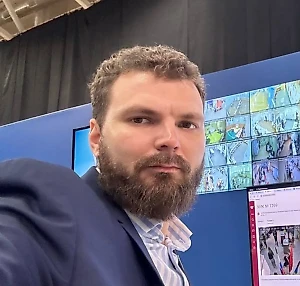 Абсолютно очевидно, что инициатива на полях сражений принадлежит Российской армии. Не признавать это было бы крайне непрофессионально со стороны Белого дома и его чиновников.