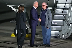 Байден забыл про обменянного Гершковича и убежал повторно обниматься с Уиланом