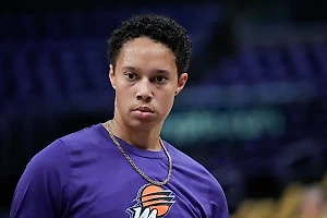 Отсидевшая в РФ Бриттни Грайнер назвала обмен заключёнными "огромной победой"