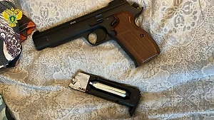 В Москве неадекват подстрелил мать и её ребёнка на детской площадке