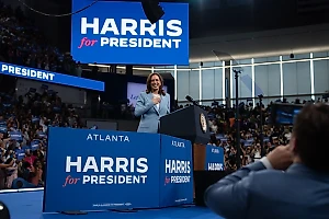 Харрис официально объявила себя кандидатом в президенты США от демократов