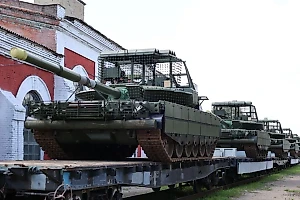 "Ростех" отправил в зону СВО новые супер-танки