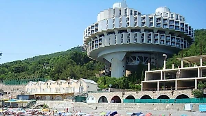 Топ-10 архитектурных шедевров СССР, которые стоит увидеть: что оставили нам советские строители