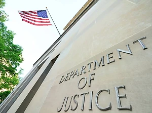 Арестованного на Кипре россиянина Петрова экстрадировали в США