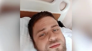 Часть затрат на лечение россиянину, чудом выжившему после удара молнии, покрыл Нейромонах Феофан