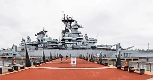США ввели в эксплуатацию атомную подводную лодку USS New Jersey