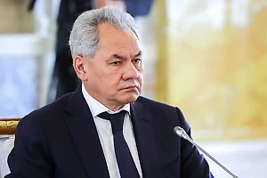 Шойгу прибыл в Иран с необъявленным визитом и передал послание Путина Пезешкиану