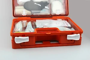 Водителям рассказали, что нужно дополнительно положить в автомобильную аптечку