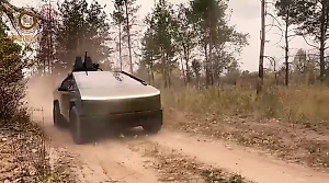 Эксперт объяснил, сможет ли Маск отключить два Cybertruck, которые Кадыров бросил в зону СВО