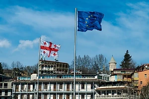 ЕС хочет покарать «мятежную» Грузию отменой безвиза