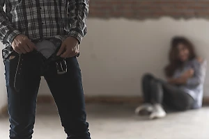 Подозреваемый в изнасиловании школьницы уралец свалил вину на друга