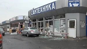 Двое подростков и мужчина стали жертвами зверского удара ВСУ по рынке в Донецке