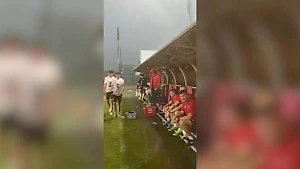 Матч молодёжных сборных России и Вьетнама по футболу прервал мощнейший ливень