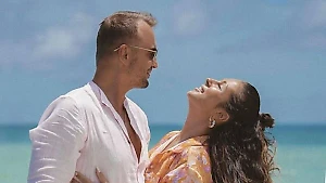 Очередной развод? Фанаты бьют тревогу, не найдя на последних фото Нюши обручального кольца