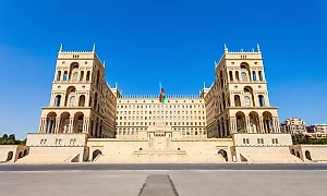 Почему Азербайджан решил наказать Францию и какие бонусы получит Россия