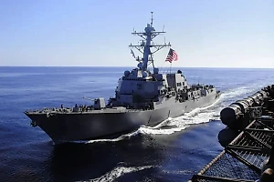 Херш связал болезнь главы Пентагона с атакой хуситов на эсминец США в Красном море