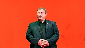 "Все сдохнете!": Продюсер "Ласкового мая" борется с ворами его творчества с помощью проклятий