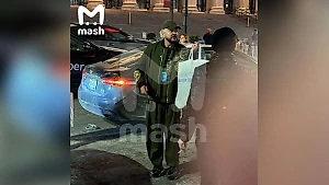 Киркорова заметили в США с полными пакетами и неизвестным мужчиной