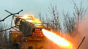 Песков: ВС РФ продолжают наступать в районе Авдеевки, не давая ВСУ закрепиться