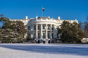 Демократы хотят разыграть карту "российского вмешательства", заявили в США