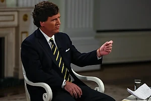 Карлсона пугали задержанием в США за интервью с Путиным