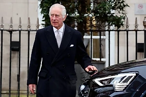 Онколог оценила шансы Карла III на выздоровление