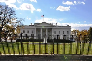 В Белом доме признали реальностью победу Путина