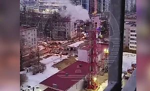 Громкий взрыв от возможного падения дрона услышали жители Санкт-Петербурга