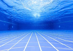 В бассейне фитнес-клуба в Казани утонул семилетний ребёнок