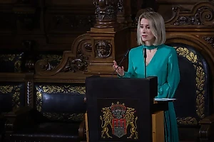 Премьер Эстонии показала свой завтрак, чтобы доказать, что она не "ест россиян"