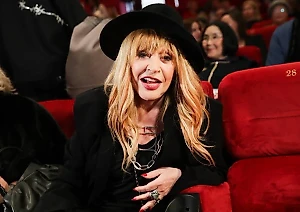 Алла Пугачёва выпустила грустную песню о расставании