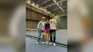 Костомаров сыграл в теннис с Хачановым