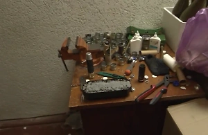 Военкор показал, как в ЛНР создаются уникальные боеприпасы "ахматки" и "психопатки"