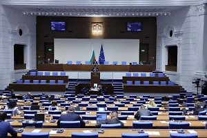 Обсуждение помощи Киеву едва не обернулось мордобоем депутатов в Болгарии