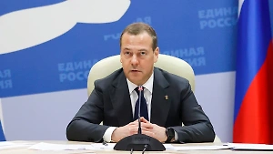 "Немец нагло лжёт": Шольц обвинил РФ в прекращении поставок газа и нарвался на жёсткий ответ Медведева