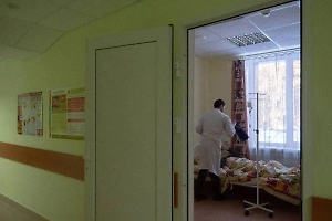 Минздрав: Двое раненных при стрельбе в брянской гимназии дышат самостоятельно