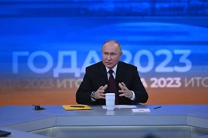 Путин объяснил появление в России нового учебника по истории