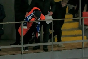 Шайба влетела в голову юному болельщику на матче в Воронеже