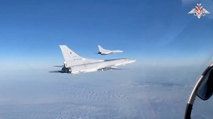 Минобороны показало видео полёта российских бомбардировщиков над Балтикой