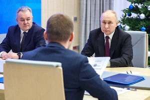 Политолог отметил безусловный лидерский статус Путина, который первым подал документы в ЦИК