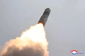 "Покрывает территорию США": В Японии рассказали о дальности запущенной ракеты КНДР
